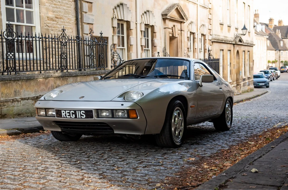 1982 Porsche 928 - Image 7 of 30