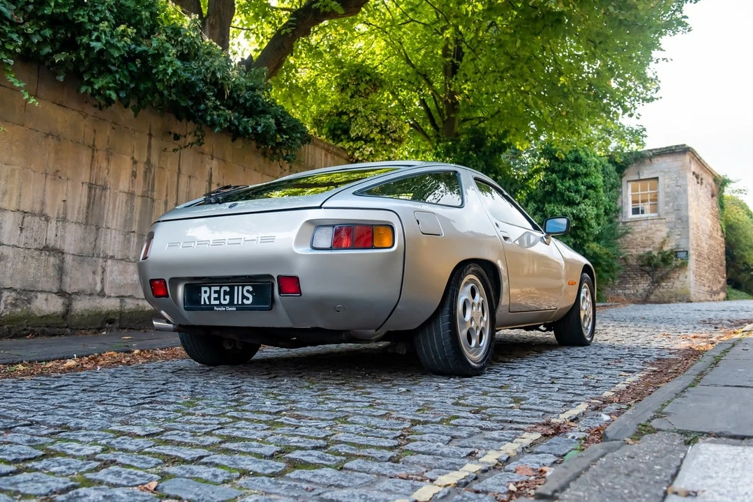 1982 Porsche 928 - Image 15 of 30