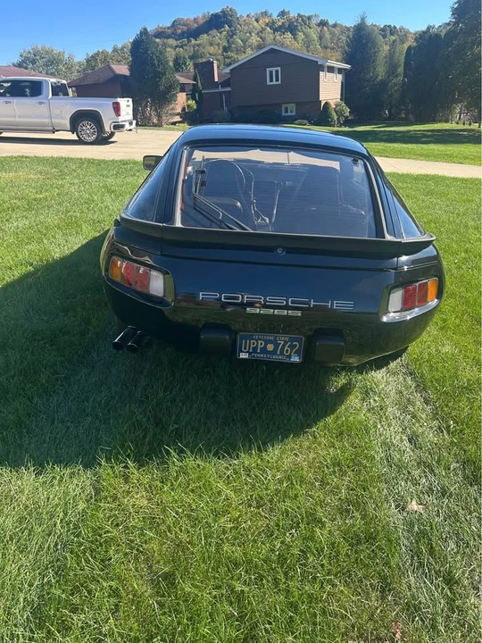 1982 Porsche 928 - Image 4 of 18