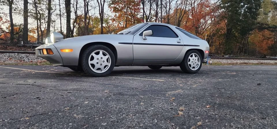 1982 Porsche 928 - Image 5 of 18