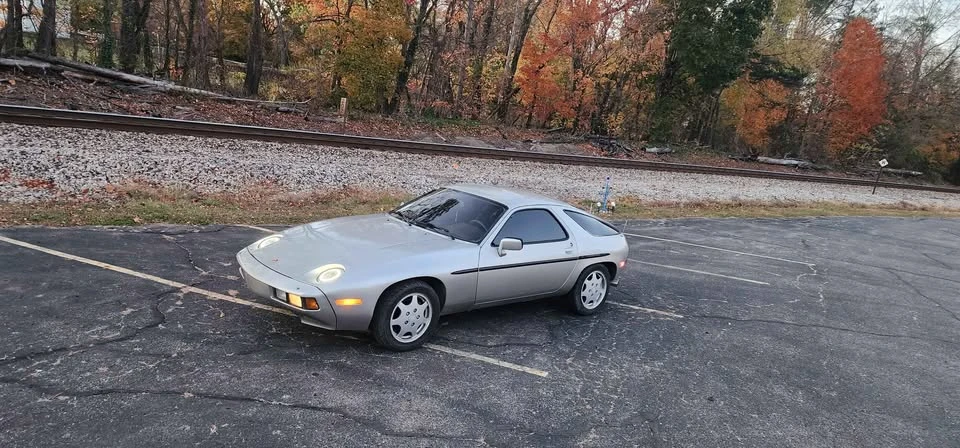 1982 Porsche 928 - Image 9 of 15