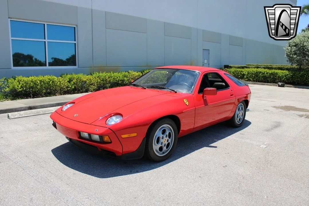 1982 Porsche 928 - Image 4 of 12