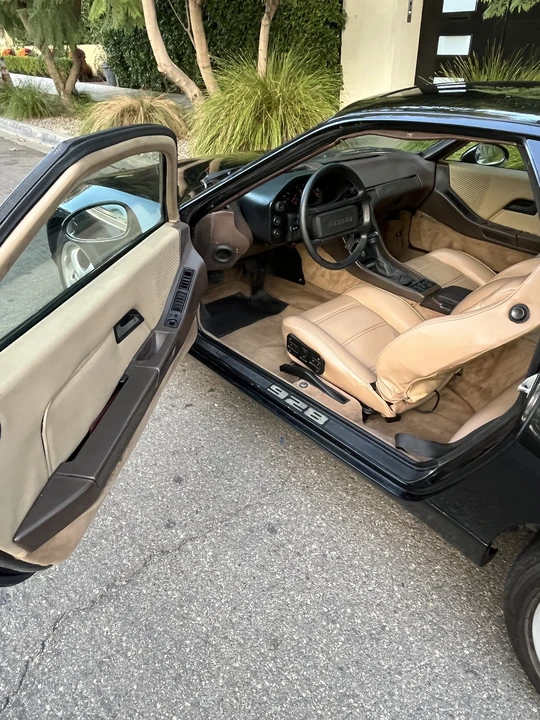 1982 Porsche 928 - Image 11 of 21