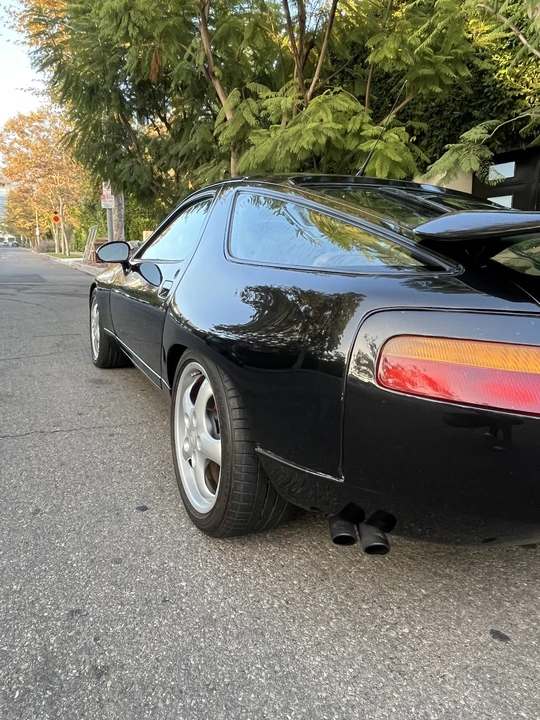 1982 Porsche 928 - Image 17 of 21