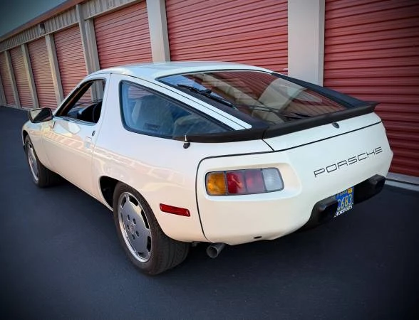 1982 Porsche 928 - Image 2 of 7