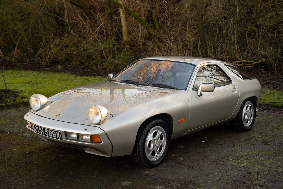1982 Porsche 928 - Image 10 of 30