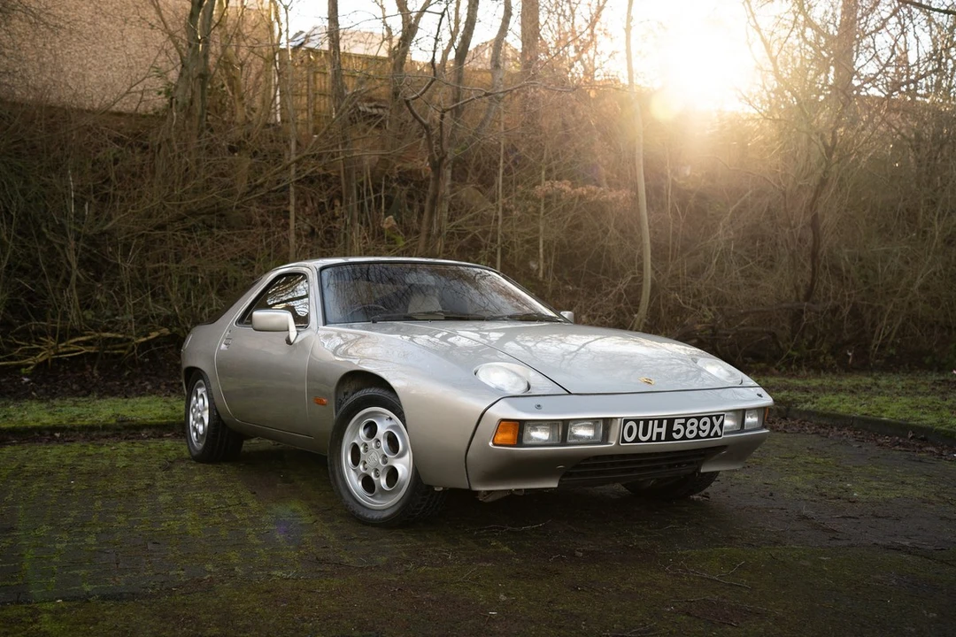 1982 Porsche 928 - Image 2 of 30