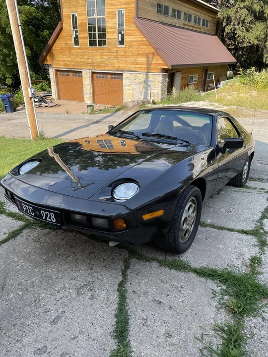 1982 Porsche 928 - Image 3 of 31