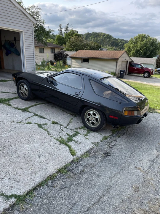 1982 Porsche 928 - Image 15 of 31