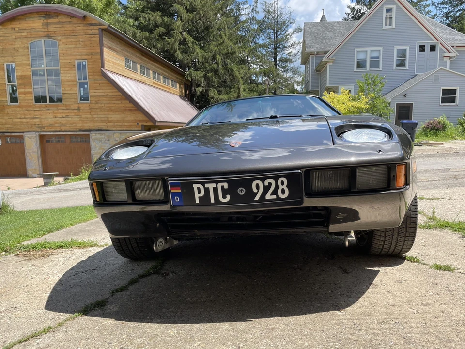 1982 Porsche 928 - Image 6 of 31