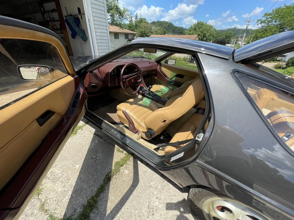 1982 Porsche 928 - Image 18 of 31