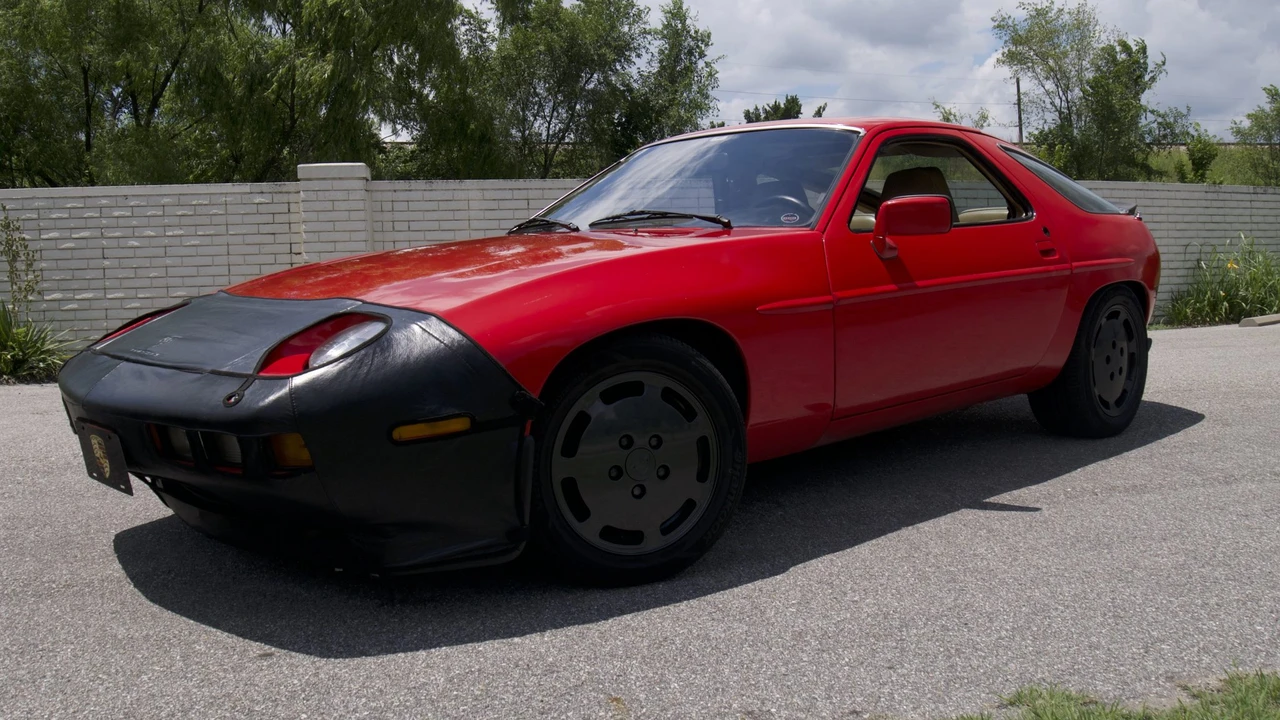 1982 Porsche 928 - Image 23 of 31