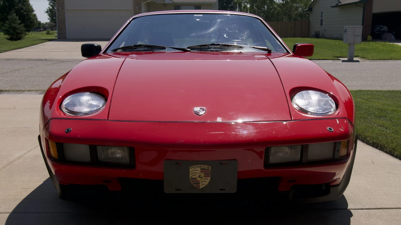 1982 Porsche 928 - Image 18 of 31
