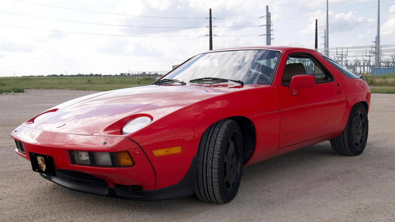 1982 Porsche 928 - Image 3 of 31