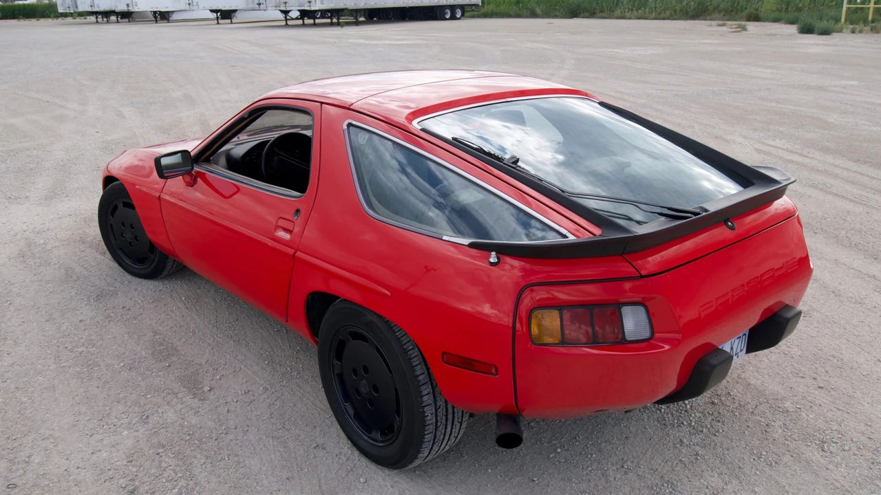 1982 Porsche 928 - Image 6 of 31