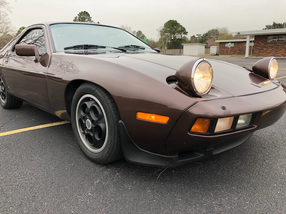 1982 Porsche 928 - Image 2 of 31