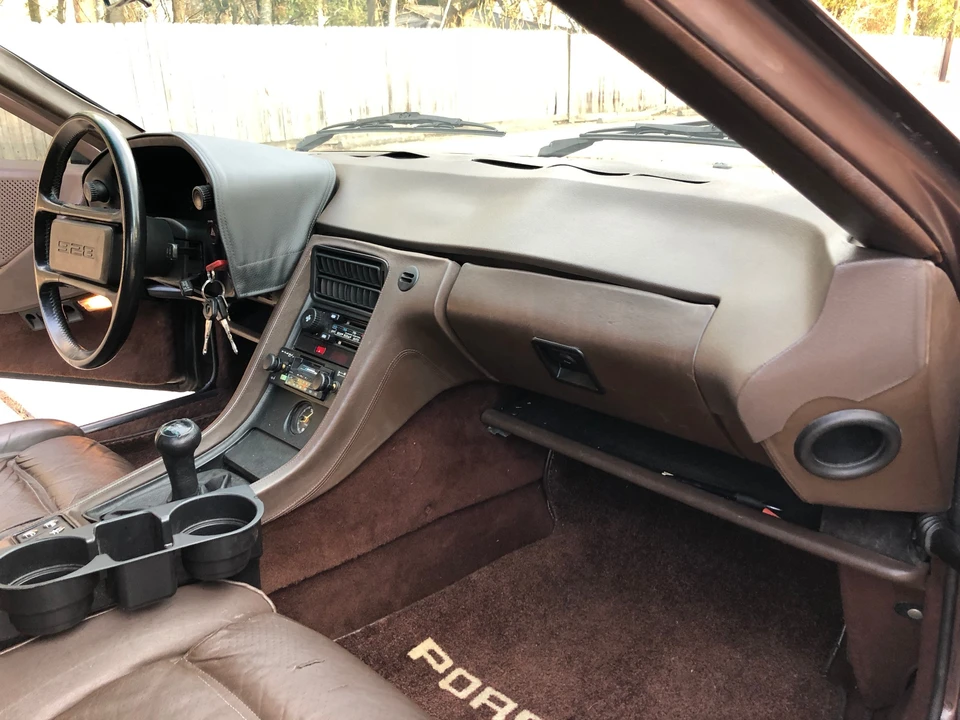 1982 Porsche 928 - Image 21 of 31