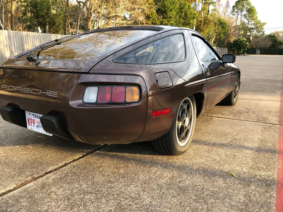 1982 Porsche 928 - Image 9 of 31