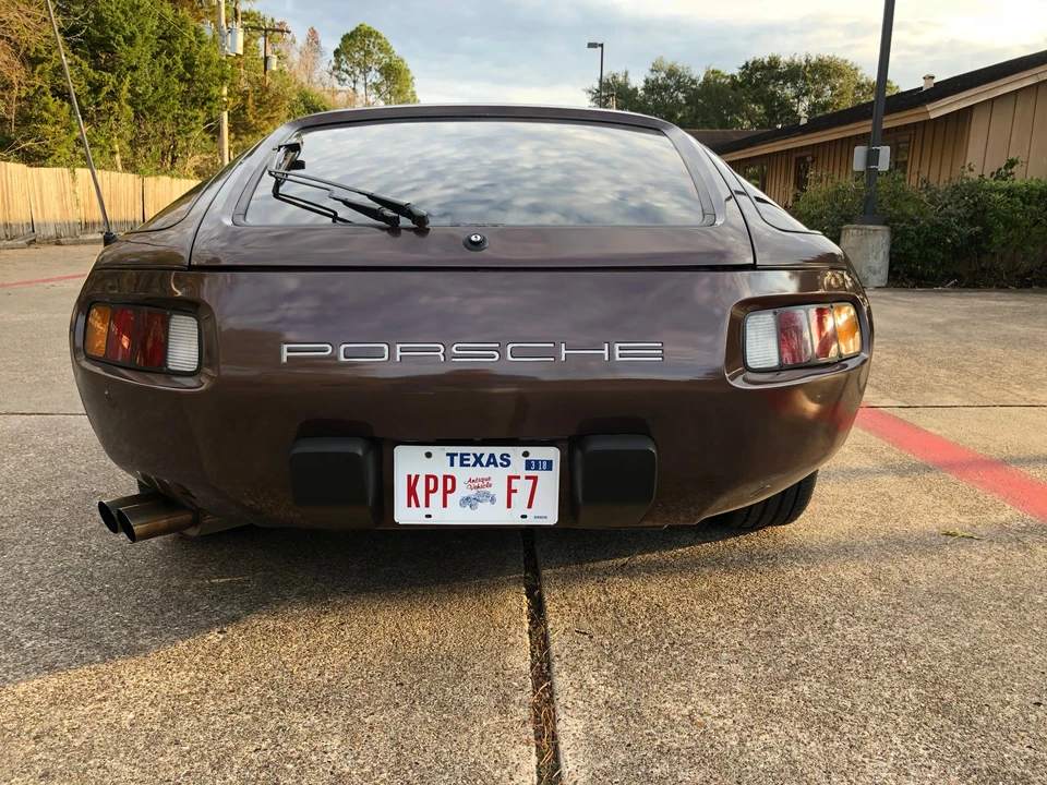 1982 Porsche 928 - Image 8 of 31