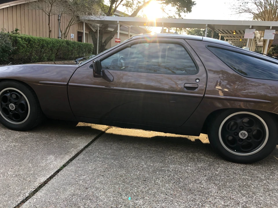 1982 Porsche 928 - Image 11 of 31