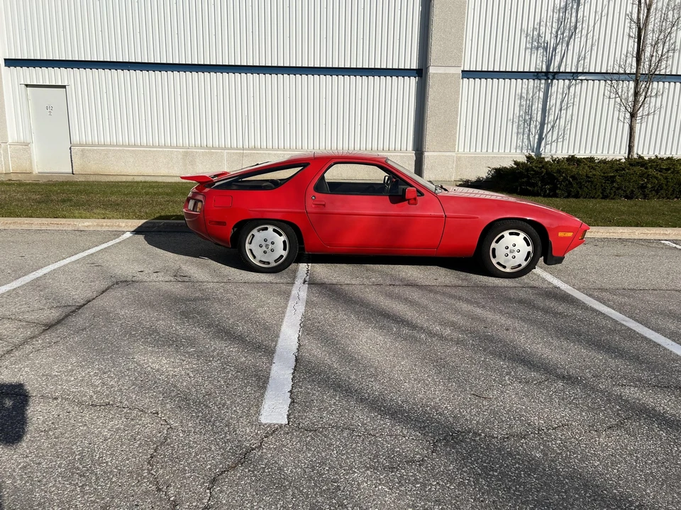 1982 Porsche 928 - Image 7 of 31