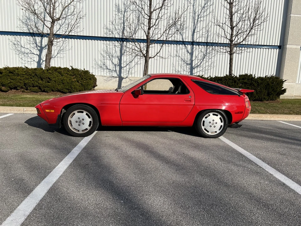 1982 Porsche 928 - Image 24 of 31
