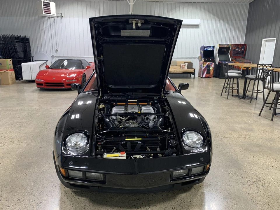 1982 Porsche 928 - Image 26 of 31