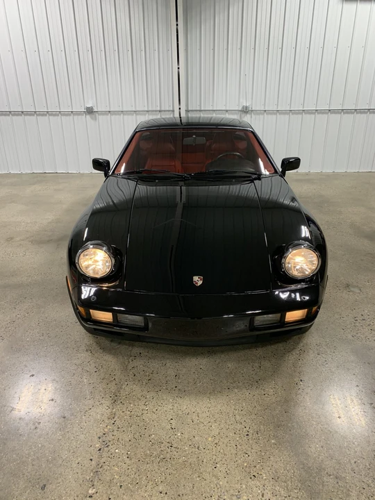 1982 Porsche 928 - Image 11 of 31