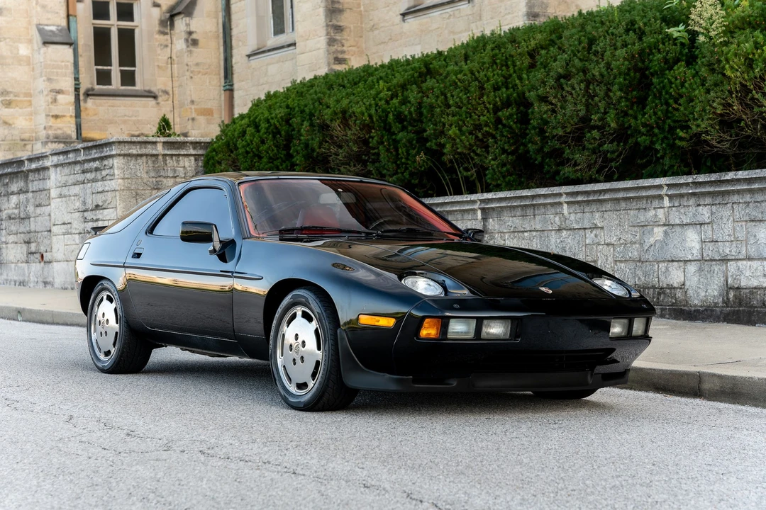 1982 Porsche 928 - Image 4 of 31