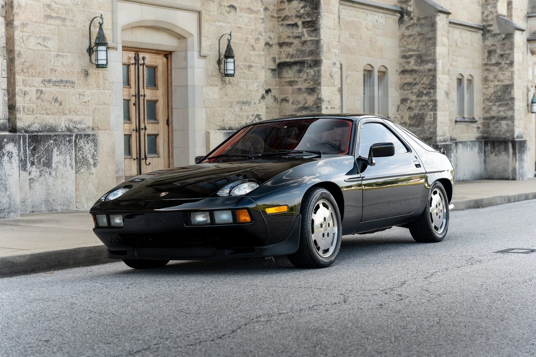 1982 Porsche 928 - Image 11 of 31