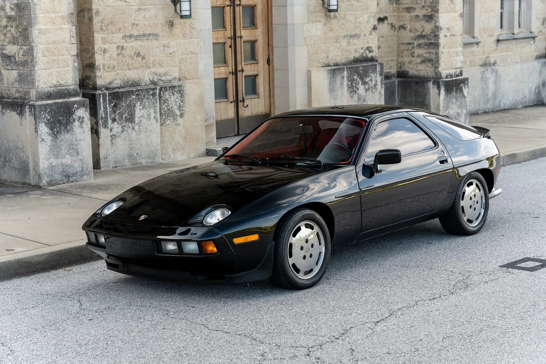 1982 Porsche 928 - Image 12 of 31