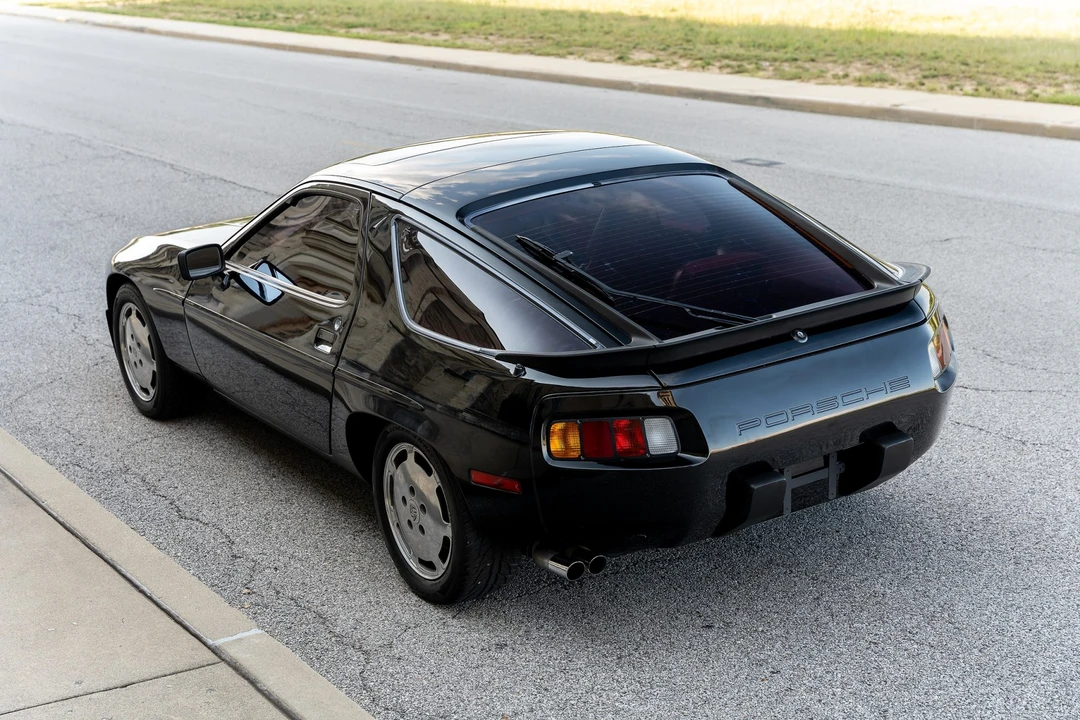 1982 Porsche 928 - Image 15 of 31