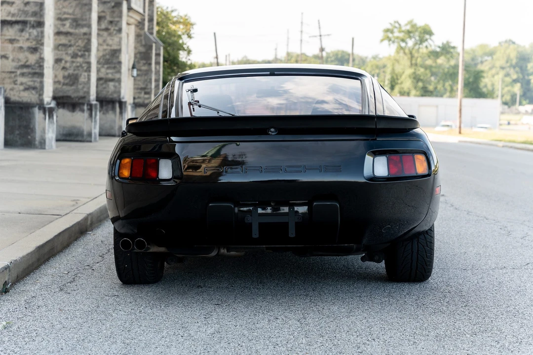 1982 Porsche 928 - Image 18 of 31
