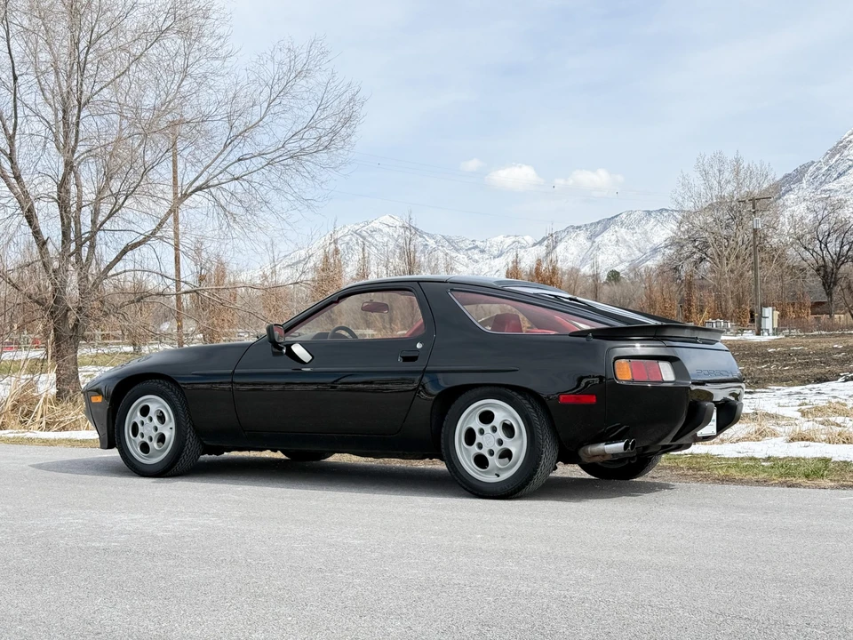 1982 Porsche 928 - Image 11 of 31