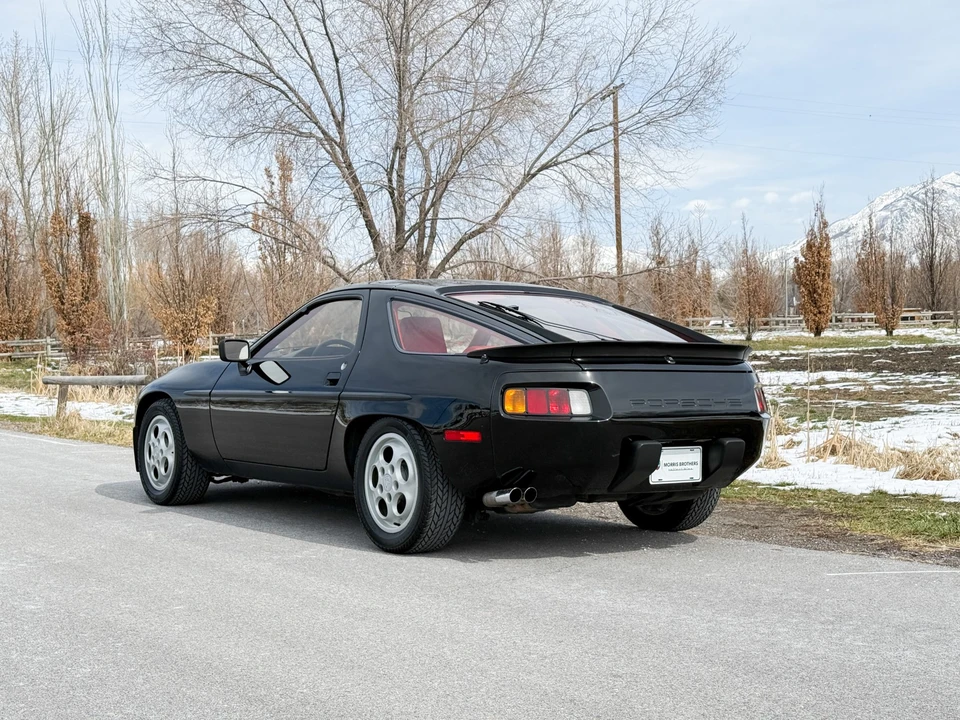 1982 Porsche 928 - Image 13 of 31
