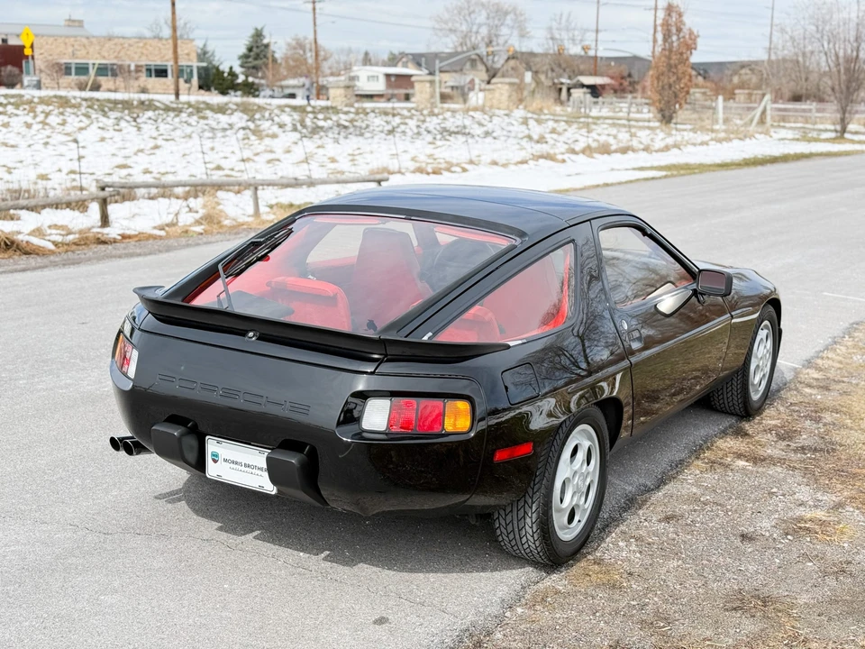 1982 Porsche 928 - Image 24 of 31