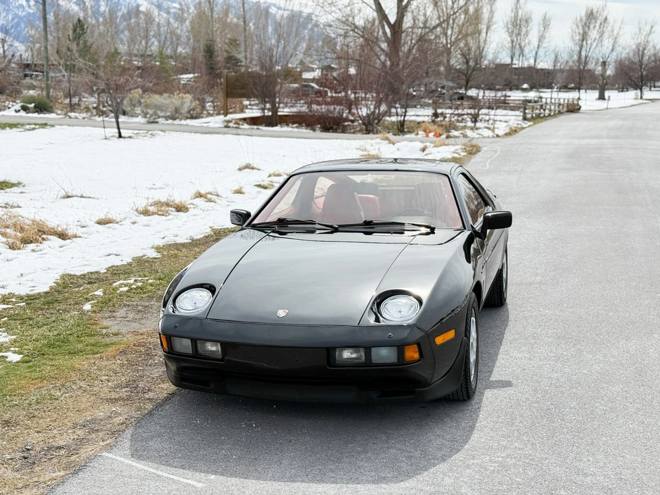 1982 Porsche 928 - Image 2 of 31