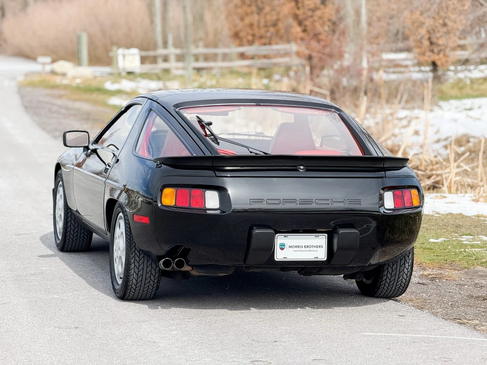 1982 Porsche 928 - Image 16 of 31