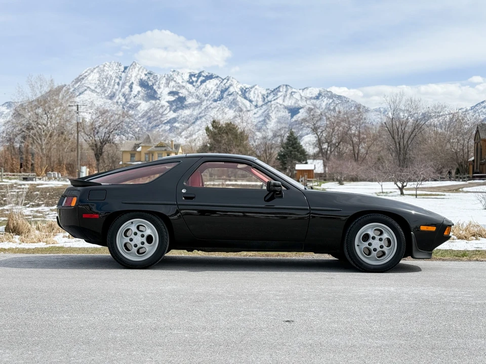 1982 Porsche 928 - Image 30 of 31