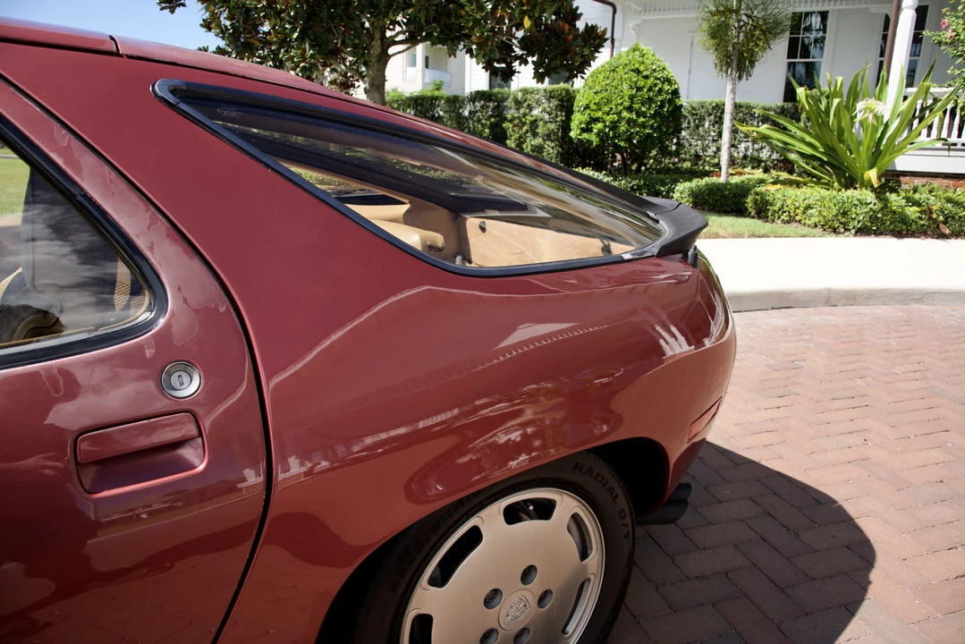 1982 Porsche 928 - Image 26 of 31