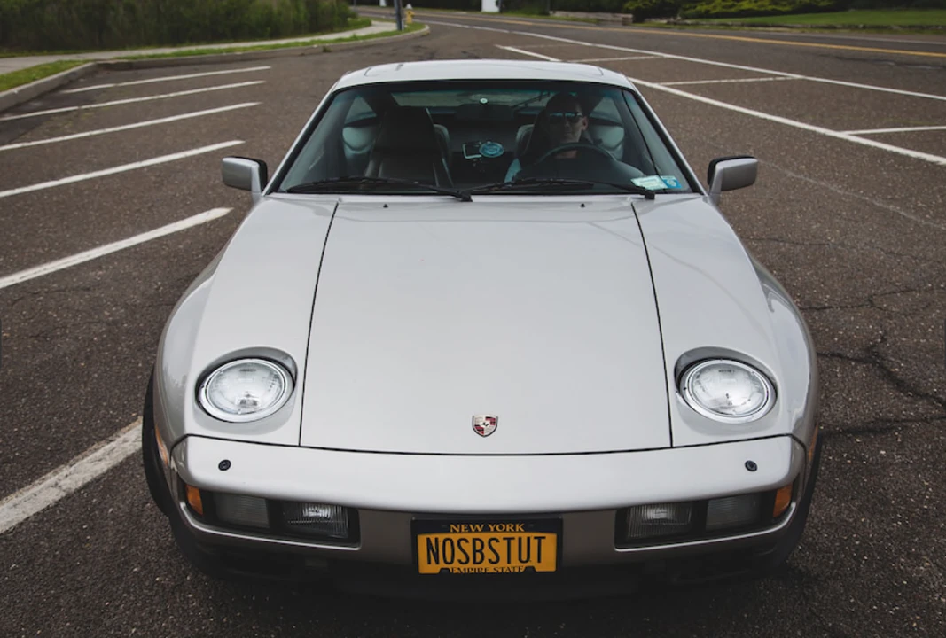 1982 Porsche 928 - Image 6 of 31