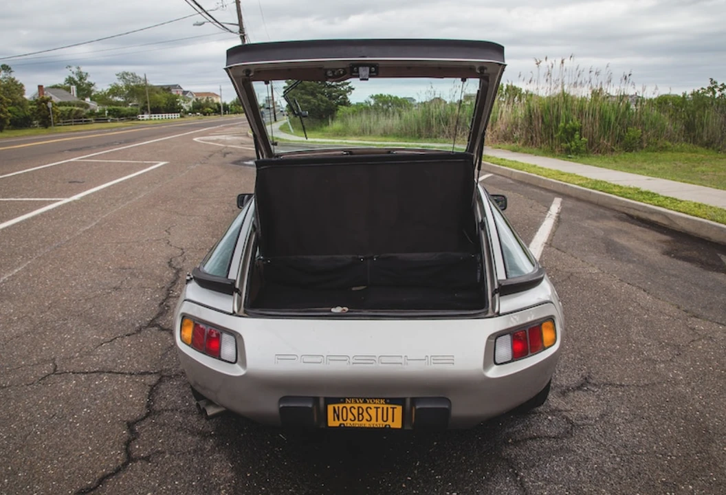 1982 Porsche 928 - Image 12 of 31
