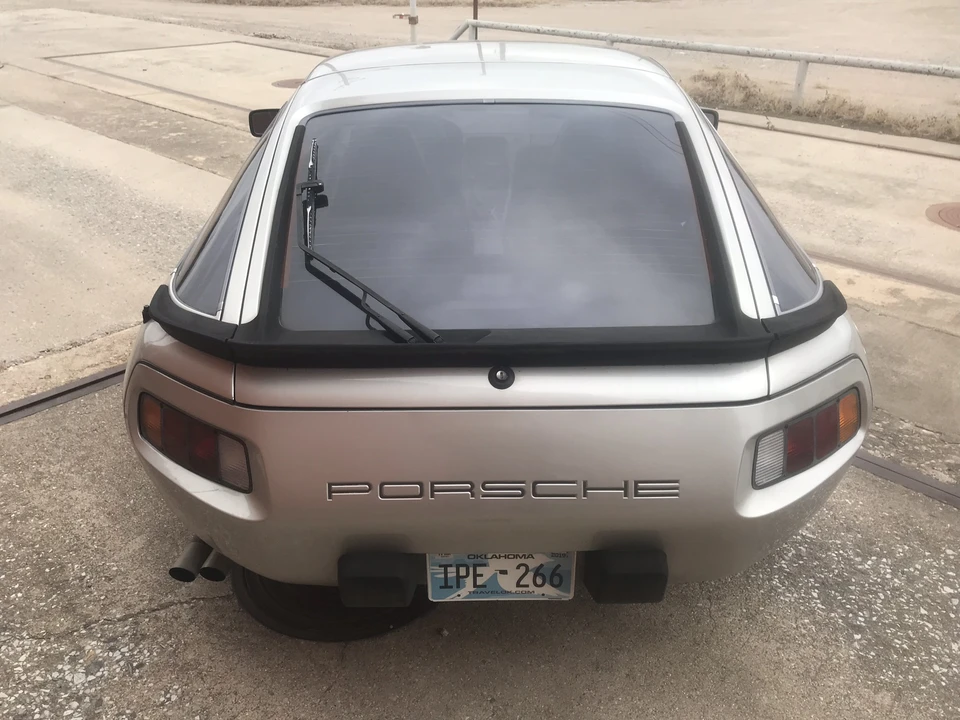 1982 Porsche 928 - Image 29 of 31