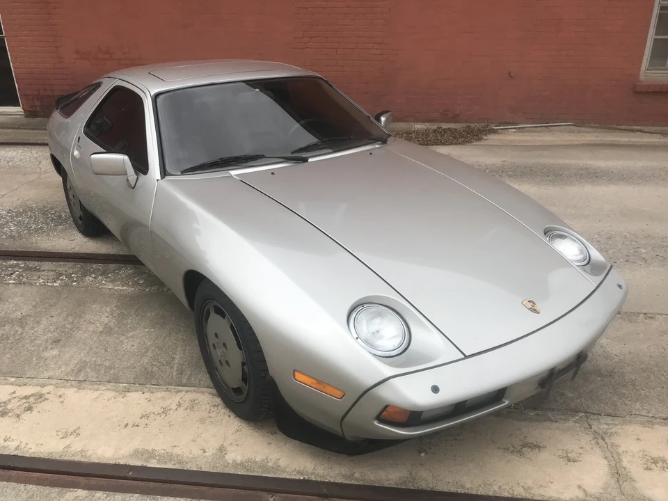 1982 Porsche 928 - Image 15 of 31