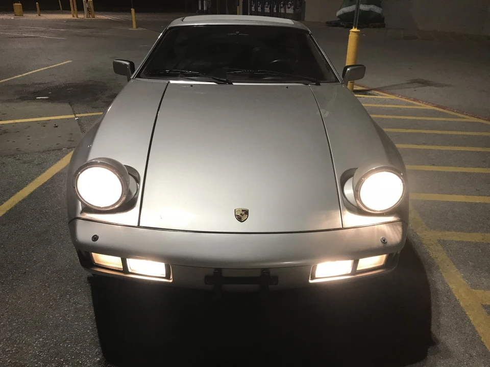 1982 Porsche 928 - Image 14 of 31