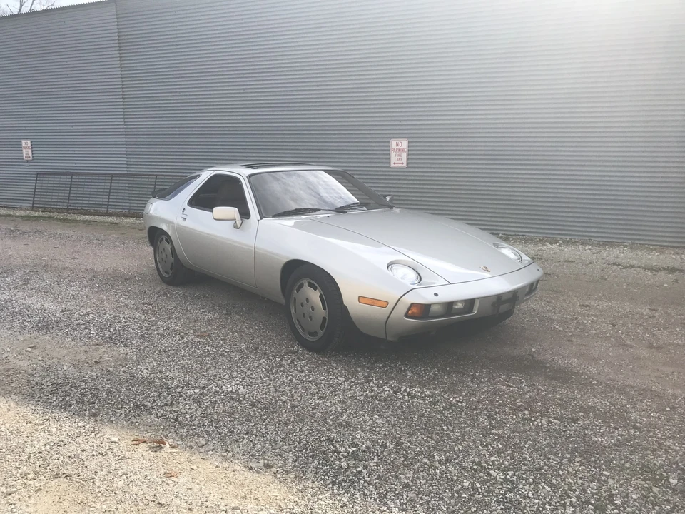 1982 Porsche 928 - Image 16 of 31