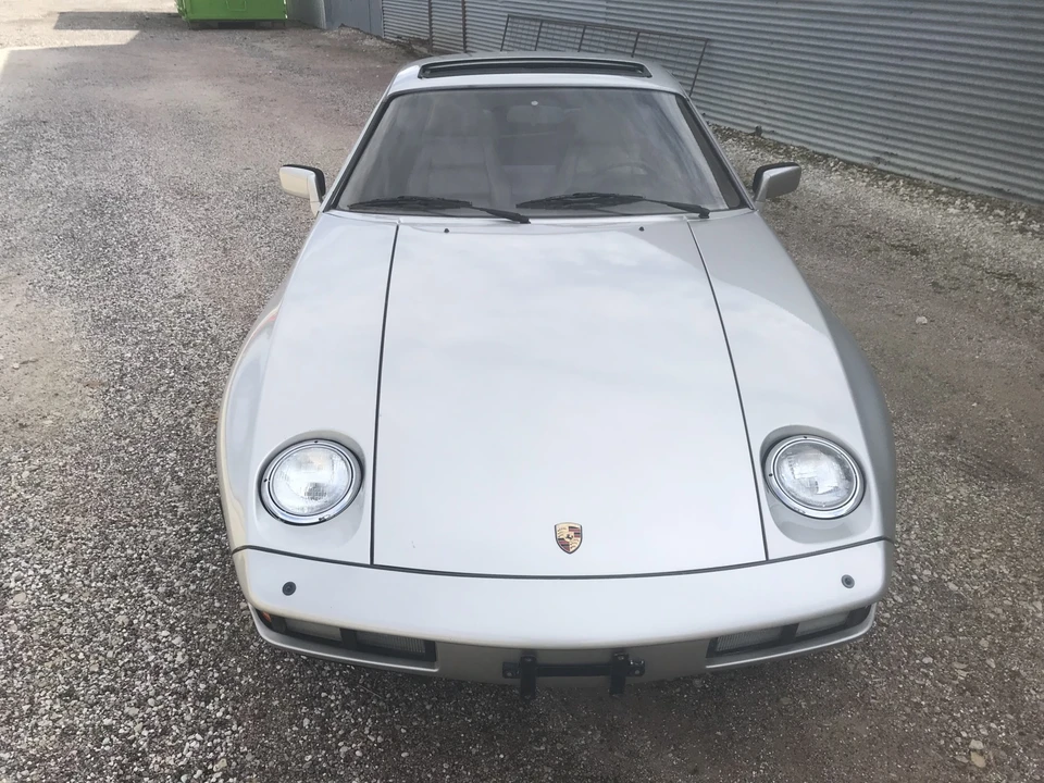 1982 Porsche 928 - Image 12 of 31
