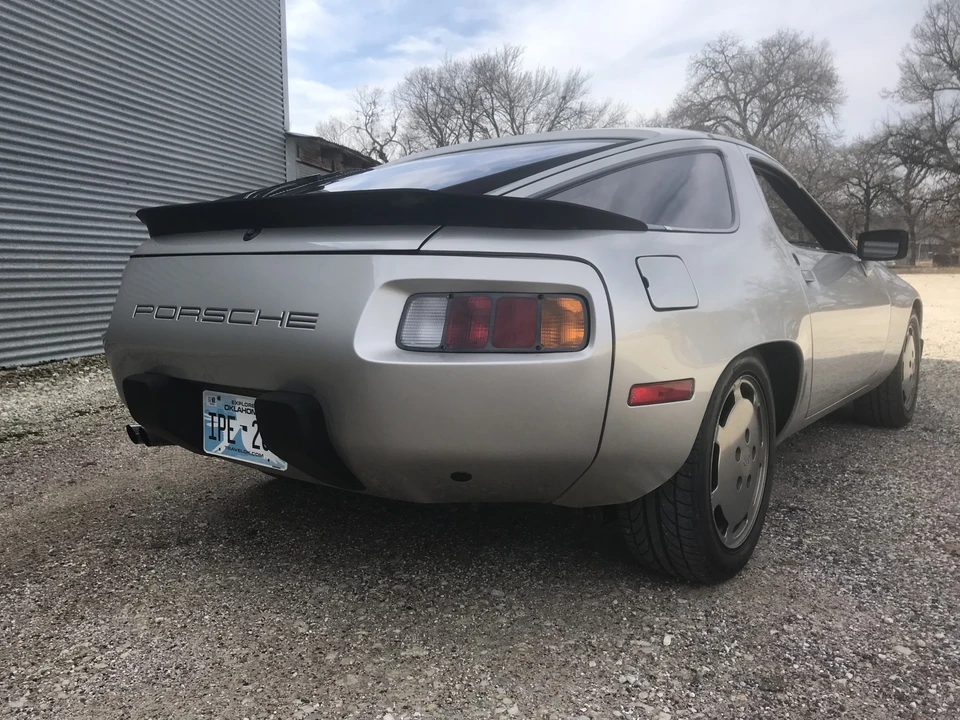 1982 Porsche 928 - Image 26 of 31