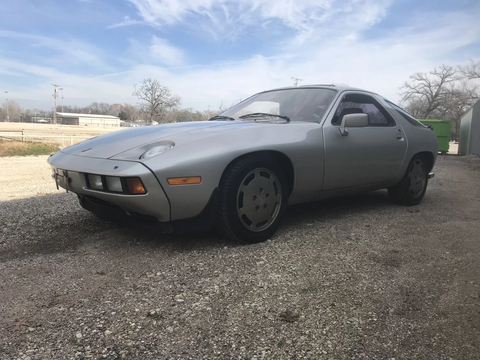 1982 Porsche 928 - Image 5 of 31