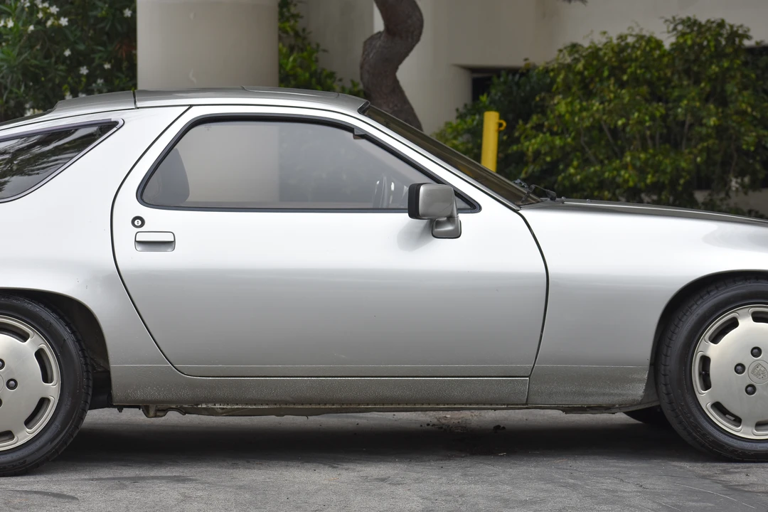 1982 Porsche 928 - Image 17 of 31